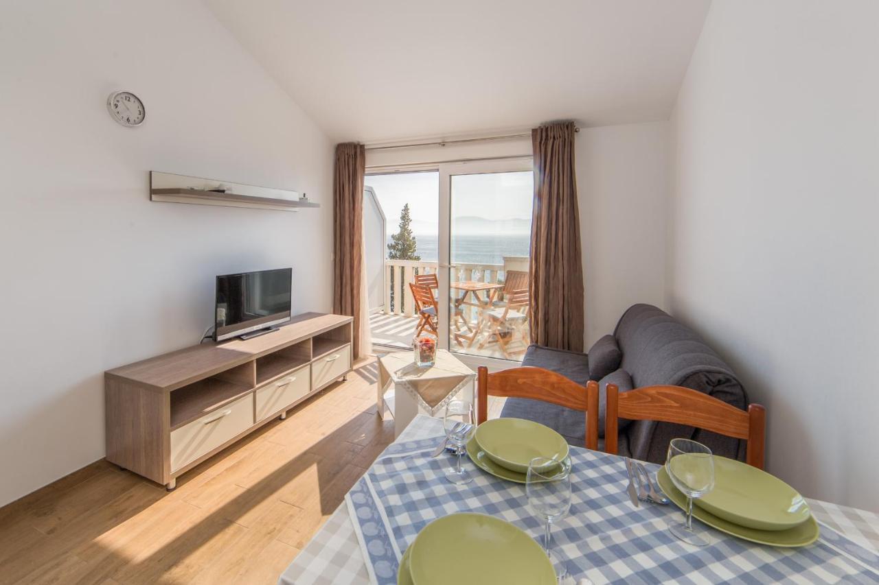 Apartments Sunrise Брист Екстериор снимка
